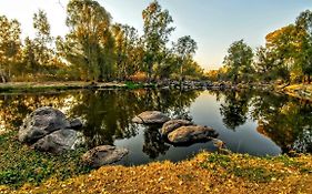 River Rock Lodge